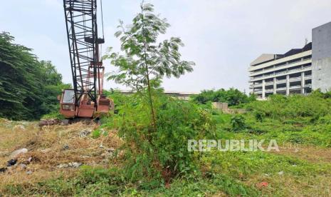 Kondisi Pasar Senen Blok VI di Jakarta Pusat yang mangkrak selama bertahun-tahun, Senin (7/8/2023). Pedagang Pasar Senen Blok VI mengeluhkan pendapatan anjlok dan terpaksa PHK karyawan.