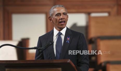 Pada tanggal 30 Juli 2020 ini, file foto, mantan Presiden Barack Obama, menyampaikan kebaktian selama pemakaman mendiang Rep. John Lewis, D-Ga., Di Gereja Baptis Ebenezer di Atlanta. Obama akan kembali ke Philadelphia untuk acara kampanye 2020 tatap muka pertamanya untuk Joe Biden. 