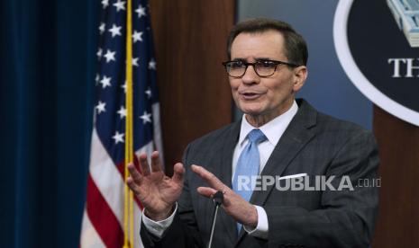 Juru bicara Pentagon John Kirby berbicara saat briefing di Pentagon di Washington, Kamis, 5 Mei 2022. AS Serukan Israel-Palestina Hindari Eskalasi Lanjutan di Jalur Gaza