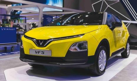 Tawaran Menarik Mobil Listrik Vietnam VF 5 dan VF e34 VinFast: SUV Mana Pilihan Anda? 