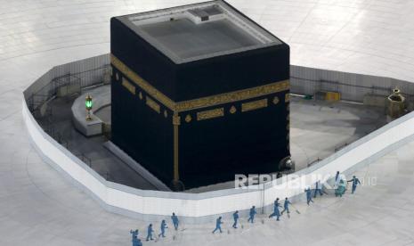 Foto Kakbah saat Masjidil Haram ditutup untuk umum pada Ramadhan lalu.