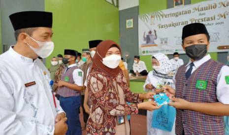 Juara Robotik Internasional, Empat Siswa MTsN 1 Pati Terima Reward BRI