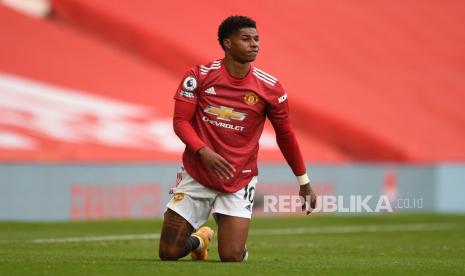 Penyerang Manchester United (MU) Marcus Rashford berkampanye mengumpulkan bantuan makanan bagi anak tak mampu selama liburan tengah waktu musim gugur yang jatuh pada akhir Oktober.