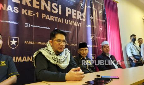 Ketua Umum Partai Ummat Ridho Rahmadi. Ketum Partai Ummat meminta pemerintah untuk membatalkan larangan buka puasa bersama.