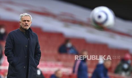 Jose Mourinho saat melatih Tottenham Hotspur.