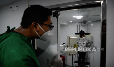 Kasus tuberkulosis di Kabupaten Bantul, Yogyakarta, cukup banyak diderita usia produktif.