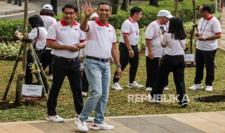 Pj Gubernur DKI Jakarta Heru Budi Hartono (kedua kiri).