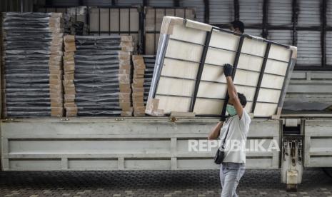 Satuan Tugas (Satgas) Penanganan Covid-19 menyampaikan tingkat keterisian tempat tidur (bed occupancy rate/BOR) nasional mencapai 24,77 persen per 7 Februari 2022. (Foto: Ranjang untuk isolasi pasien Covid-19)