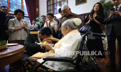 Menteri Pertahanan, Jenderal TNI (HOR) Prabowo Subianto menggelar acara syukuran atas kenaikan pangkat istimewa yang ia terima, di kediaman pribadinya, Jalan Kertanegara, Kebayoran Baru, Jakarta Selatan, Rabu (28/2/2024).  