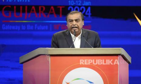 Mukesh Ambani adalah seorang pengusaha dan milyader asal India.