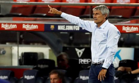 Pelatih Barcelona Quique Setien.