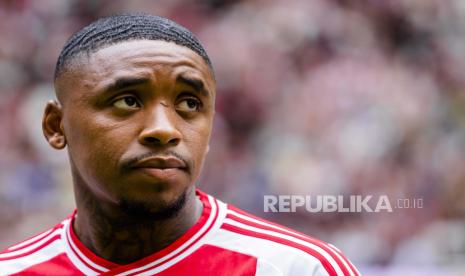  Pemain Al Ittihad Steven Bergwijn 