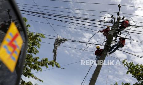 Kementerian Koordinator Bidang Kemaritiman dan Investasi mengaku sudah selesai melakukan investigasi tahap pertama soal keluhan masyarakat atas tagihan listrik yang melonjak. 