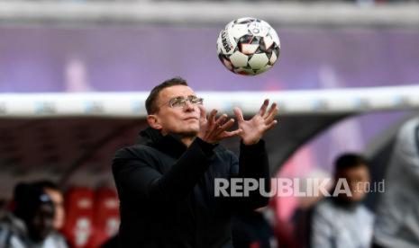 Manchester United: Ralf Rangnick dan Amadou Haidara Saling Ngobrol, Siap Hijrah ke MU?