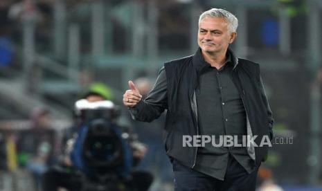 Pelatih AS Roma, Jose Mourinho.