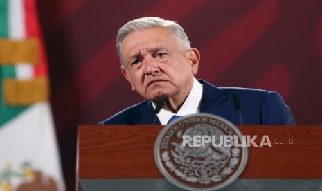 Presiden Meksiko, Andres Manuel Lopez Obrador. Pengadilan pemilihan umum Meksiko memutuskan penggunaan karikatur Presiden Andres Manuel Lopez Obrador dalam pemilu melanggar aturan pemilihan.