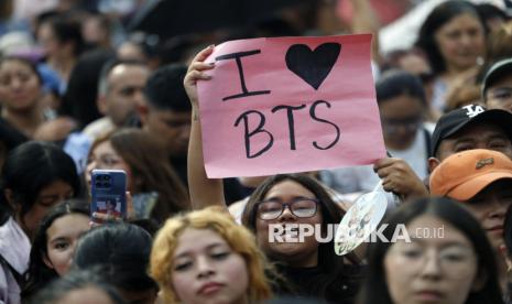 Kisah Army War Tiket Konser BTS: Baru Masuk Antrea