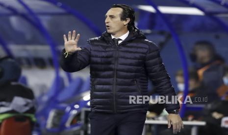 Pelatih Kepala Unai Emery dari Villarreal bereaksi selama perempat final Liga Eropa UEFA, pertandingan leg pertama antara Dinamo Zagreb dan Villarreal di Zagreb, Kroasia, 08 April 2021.