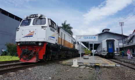 Kereta Api Pangrango Bogor-Sukabumi Beroperasi Lagi 