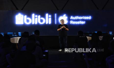 CEO Blibli, Kusumo Martanto (kanan).  PT Global Digital Niaga Tbk (Blibli) optimistis mampu bertahan menghadapi ancaman resesi global pada di tahun 2023 mendatang. Optimisme tersebut didukung kondisi fundamental Indonesia yang masih kuat. 