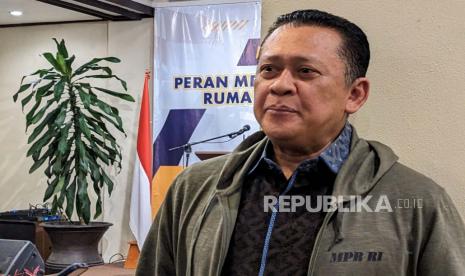 Ketua Majelis Permusyawaratan Rakyat (MPR) Bambang Soesatyo atau Bamsoet mengatakan, saat ini koalisi untuk pemilihan presiden (Pilpres) 2024 mulai terkristalisasi menjadi beberapa kubu. Setidaknya, saat ini sudah ada tiga poros koalisi yang sudah resmi dibentuk oleh partai politik.