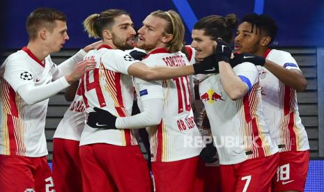 Para pemain RB Leipzig saat melakukan selebrasi. 