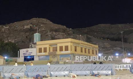 Bangunan warna kuning ini merupakan salah satu jejak Rasulullah di kawasan Masjidil Haram. Di bangunan inilah Rasulullah lahir.