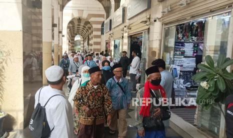 Jamaah haji diimbau untuk mengantisipasi cuaca panas.