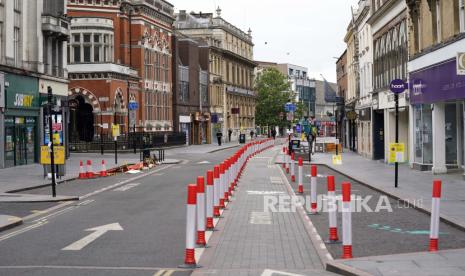  Sebuah pusat kota yang sepi di Leicester, Inggris, 30 Juni 2020. Perkantoran di Inggris masih memberlakukan kebijakan bekerja dari rumah (work from home) bagi para pegawainya.