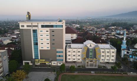 Konferensi Ilmiah Internasional FEB UMP Menangkan Hibah DIKTI - Suara Muhammadiyah