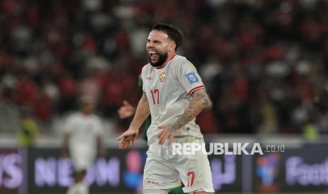 Ekspresi pemain timnas Indonesia Calvin Verdonk saat bertanding melawan timnas Saudi Arabia pada babak ketiga Kualifikasi Piala Dunia 2026 Grup C di Stadion Utama Gelora Bung Karno (SUGBK), Jakarta, Selasa (19/11/2024). Timnas Indonesia berhasil menang atas Saudi Arabia dengan skor 2-0 melalui dua gol dari Marselino Ferdinan pada menit ke-32 dan menit ke-57.