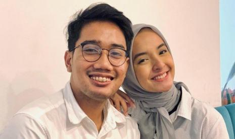 Alm Emmeril Kahn Mumtaz bersama sang pacar Nabila Ishma