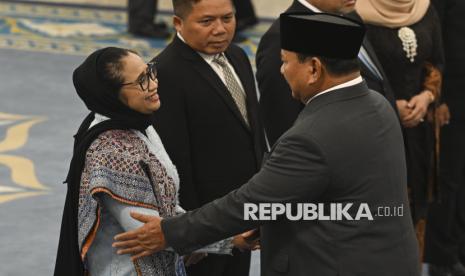 Presiden Prabowo Lantik Nanik S. Deyang sebagai Kepala BGN, 