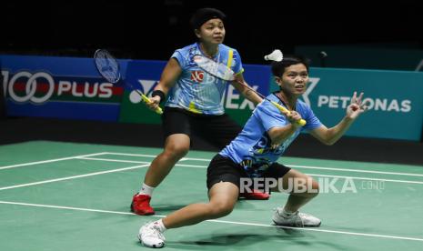 Apriyani Rahayu dan Siti Fadia Silva Ramadhanti dari Indonesia.