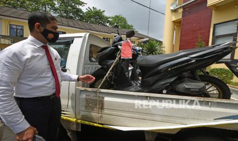 Polisi menunjukkan barang bukti kendaraan hasil curian saat ekspos penangkapan pelaku (ilustrasi) 