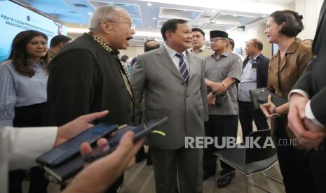 Capres Prabowo Subianto menyampaikan pandangannya soal kebijakan politik luar negeri dalam acara CSIS di Jakarta Pusat, Senin (13/11/2023). 