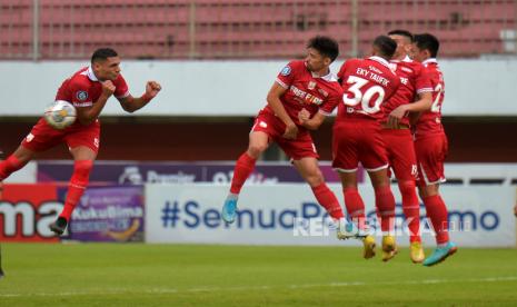 Para pemain Persis Solo (ilustrasi). Persis akan menjalani laga tandang di LIga 1 melawan Madura United.