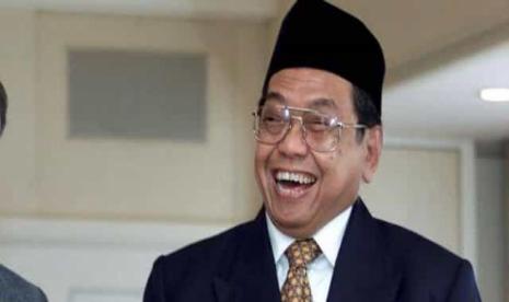 Humor Gus Dur: Anak Kecil Kalo Berdoa Gak Neko-Neko, Cuman Minta Jawaban Soal Ujian Matematika