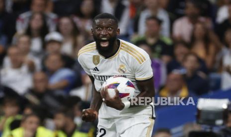  Bek Real Madrid Antonio Rudiger 