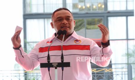 Kepala BP2MI (Badan Pelindungan Pekerja Migran Indonesia) Benny Rhamdani