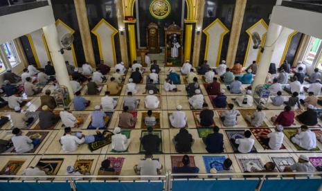 Tata Cara, Bacaan Niat Sholat Idul Fitri, dan Rukun Khutbahnya