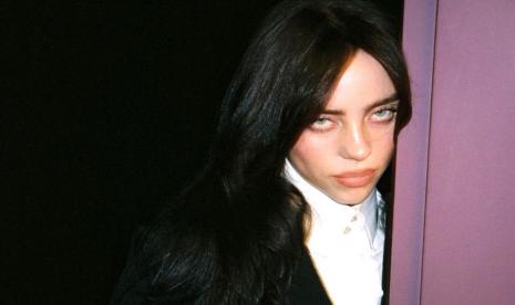 Billie Eilish Merasa Aman Jika Kamala Harris Sebagai Presiden