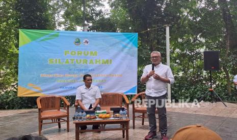 Kepala Dinas Bina Marga Jabar, Bambang Tirtoyuliono, menjelaskan tentang kondisi jalan alternatif mudik dan wisata di Jabar.