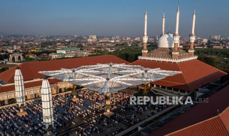 Masjid Agung Jawa Tengah.