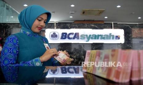 BCA Syariah Membutuhkan Tenaga Customer Service dan Teller, Ini Link Daftar dan Syaratnya