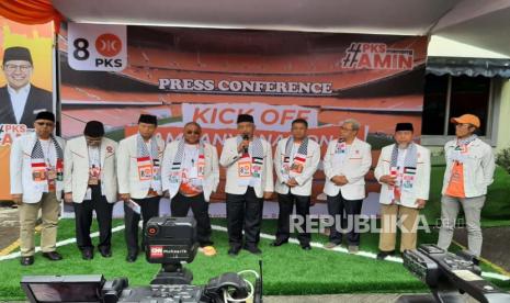 Presiden PKS Ahmad Syaikhu saat launching program kampanye PKS di Hotel Bumi Wiyata, Kota Depok, Ahad (26/11/2023). 