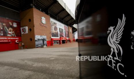 Stand KOP di Stadion Liverpool FC, Anfield, Liverpool, Inggris.