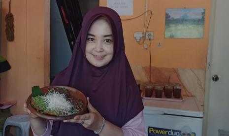 Berkat Jualan Cucur, Perempuan di Ponorogo Bisa Bayar Utang Rp3 Miliar