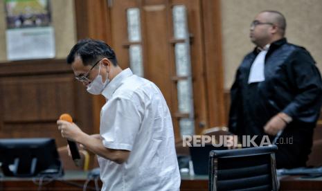 Terdakwa Benny Tjokrosaputro saat menjalani sidang vonis di Pengadilan Tipikor, Jakarta, Kamis (12/1/2023).