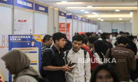 (ILUSTRASI) Kegiatan bursa kerja (job fair).